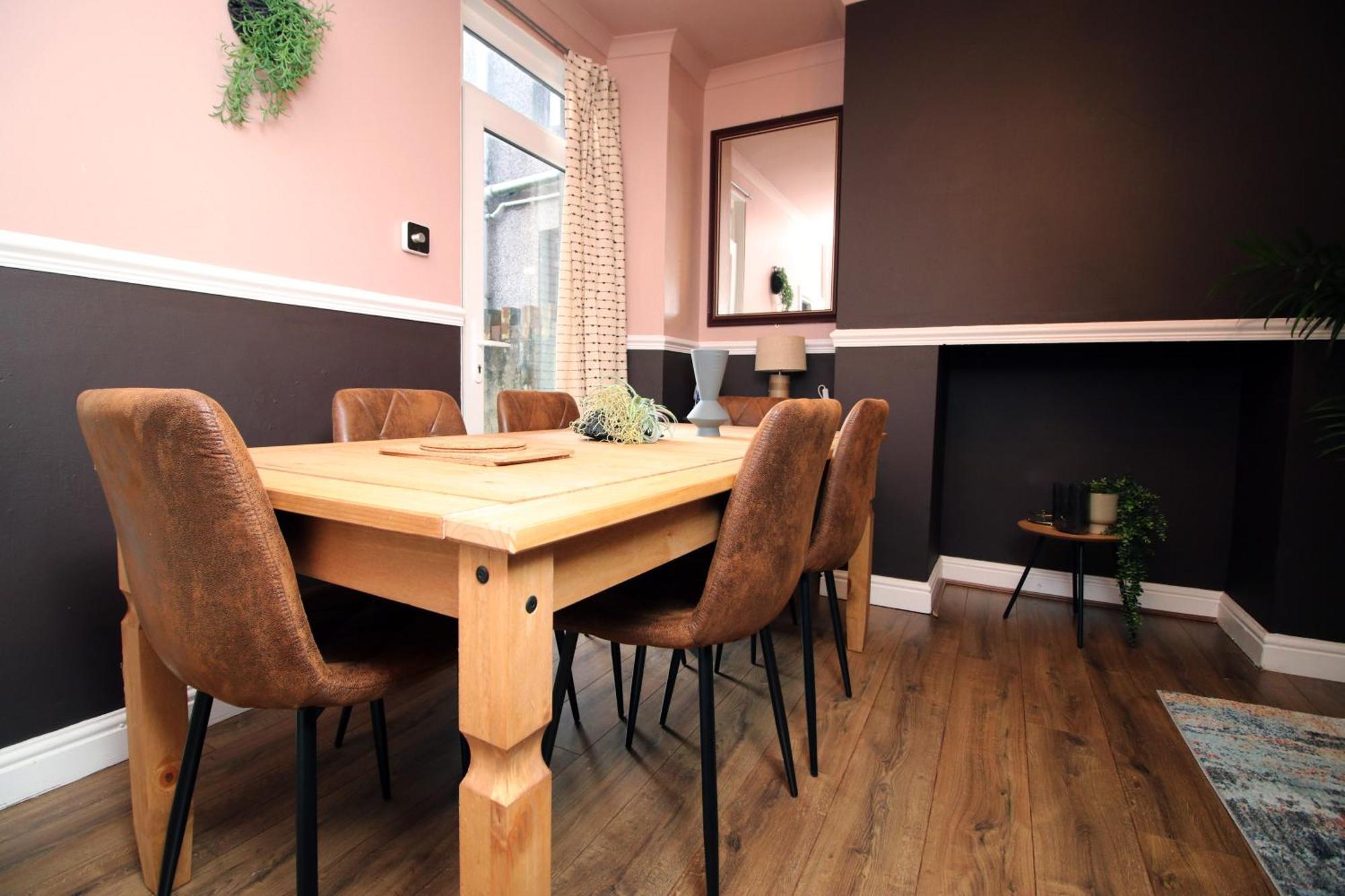Cosy 3Br Home, Scenic Views, Ideal For Walks & Work Abertillery 外观 照片