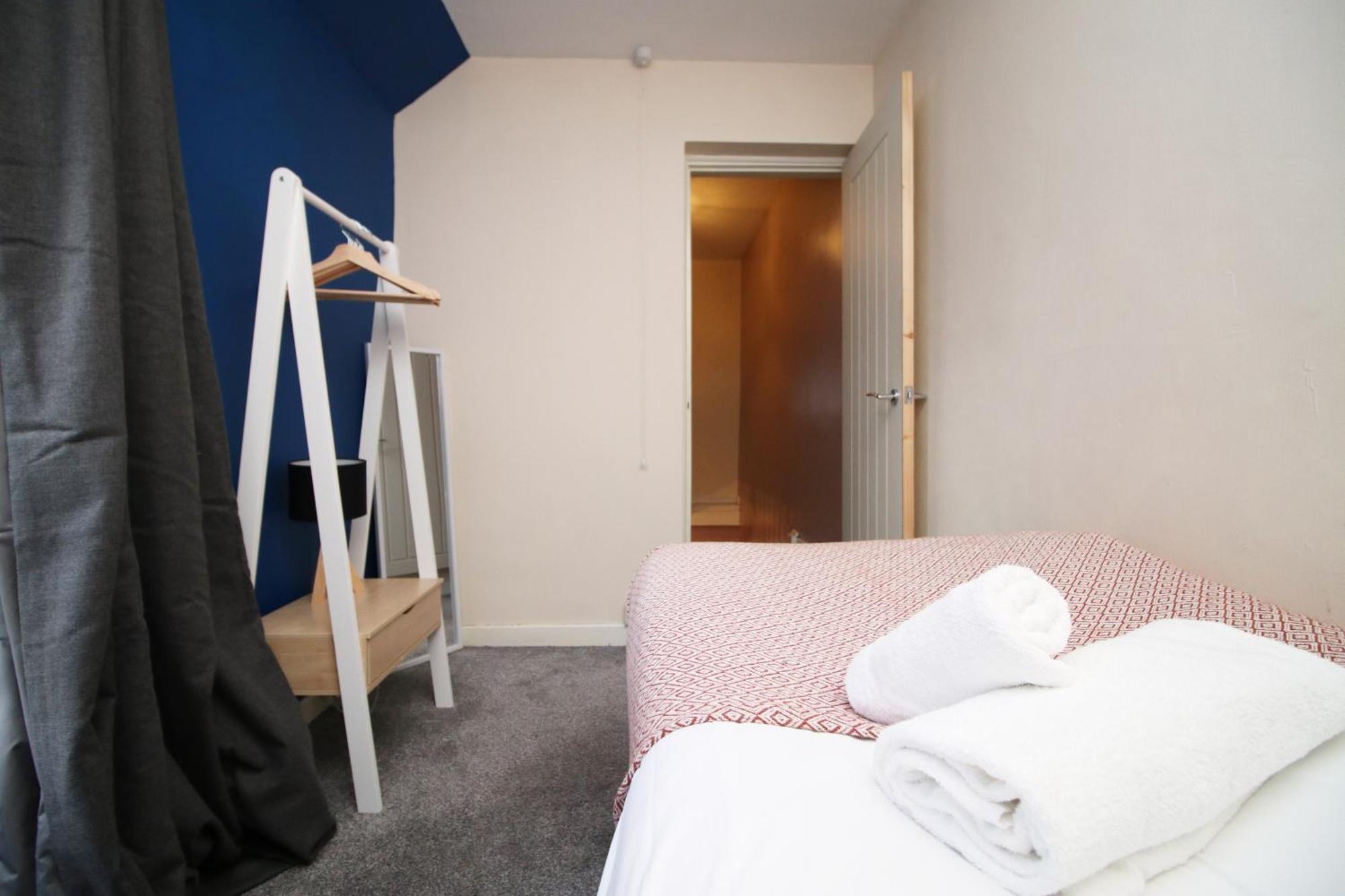 Cosy 3Br Home, Scenic Views, Ideal For Walks & Work Abertillery 外观 照片