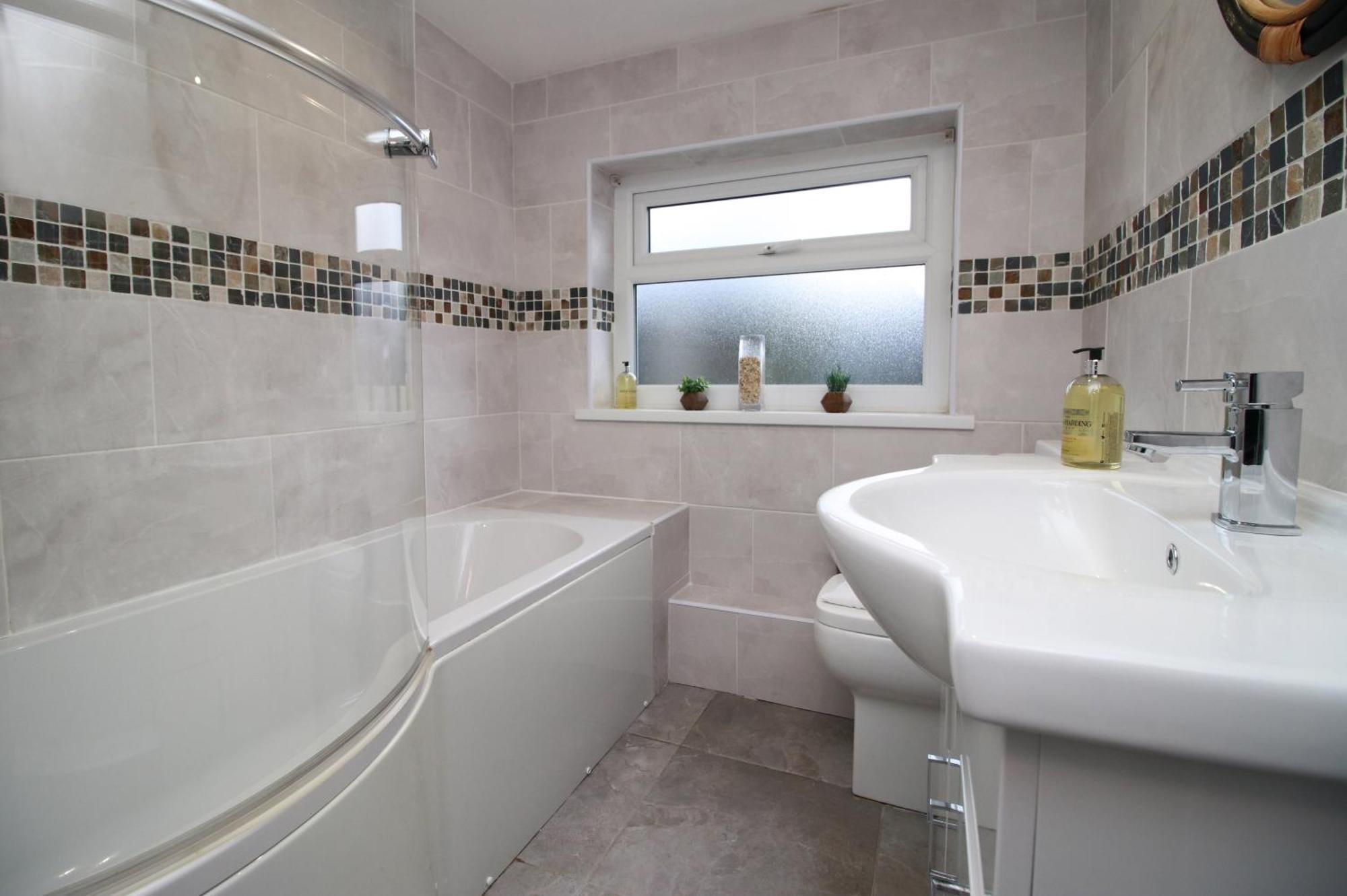 Cosy 3Br Home, Scenic Views, Ideal For Walks & Work Abertillery 外观 照片